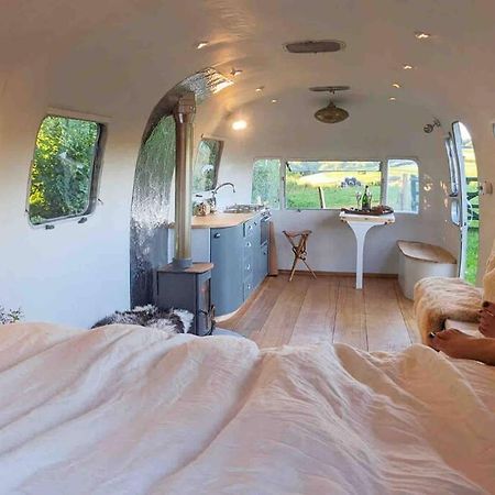 Airstream, Vintage American Caravan & Hottub Ashburton Bagian luar foto
